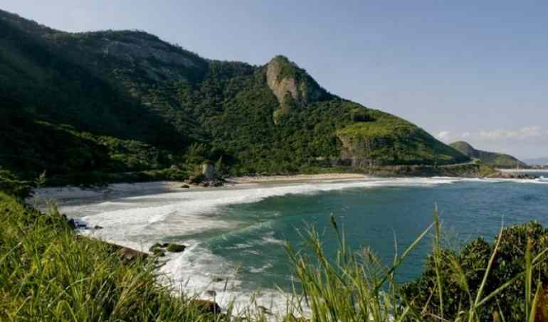 Feriadão de Tiradentes terá 15 praias recomendadas ao banho nas zonas oeste e sul do Rio de Janeiro