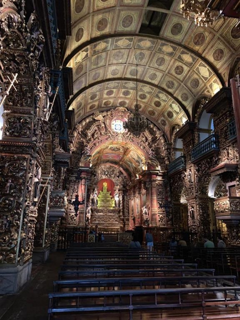 Apresento o Mosteiro de São Bento: Muita história e beleza que não podem ficar de fora do seu tour, ao centro do Rio
