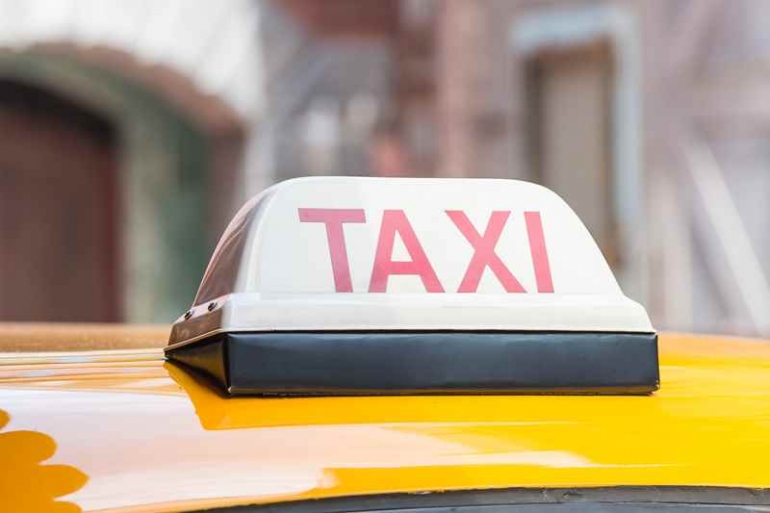 Rio de Janeiro lança programa para ajudar taxistas a limpar nome no Serasa e obter crédito na Caixa para veículo novo