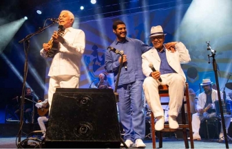 Sesc RJ leva ações sociais e de lazer, rodas de samba e show à Jeunesse Arena para celebrar Dia do Samba